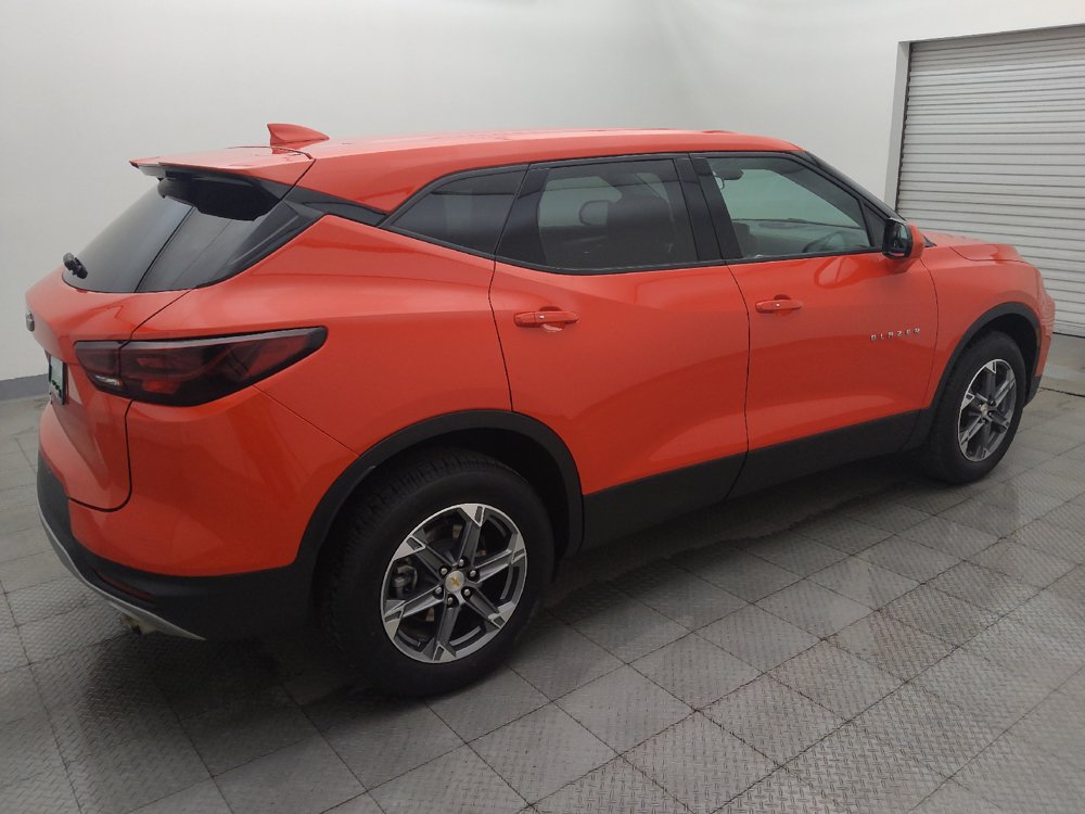 Used 2025 Chevrolet Blazer LT AWD/4WD image 10