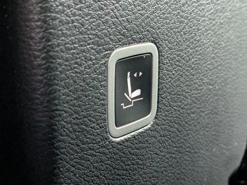 New 2025 Chrysler Pacifica Select image 35