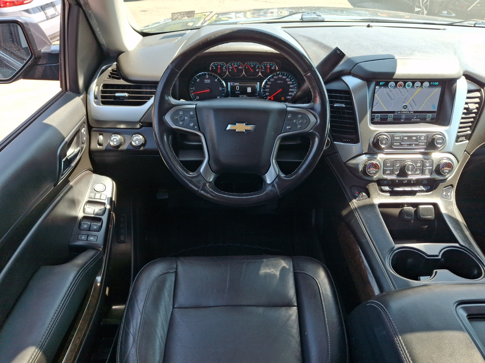 Used 2020 Chevrolet Suburban LT AWD/4WD image 12