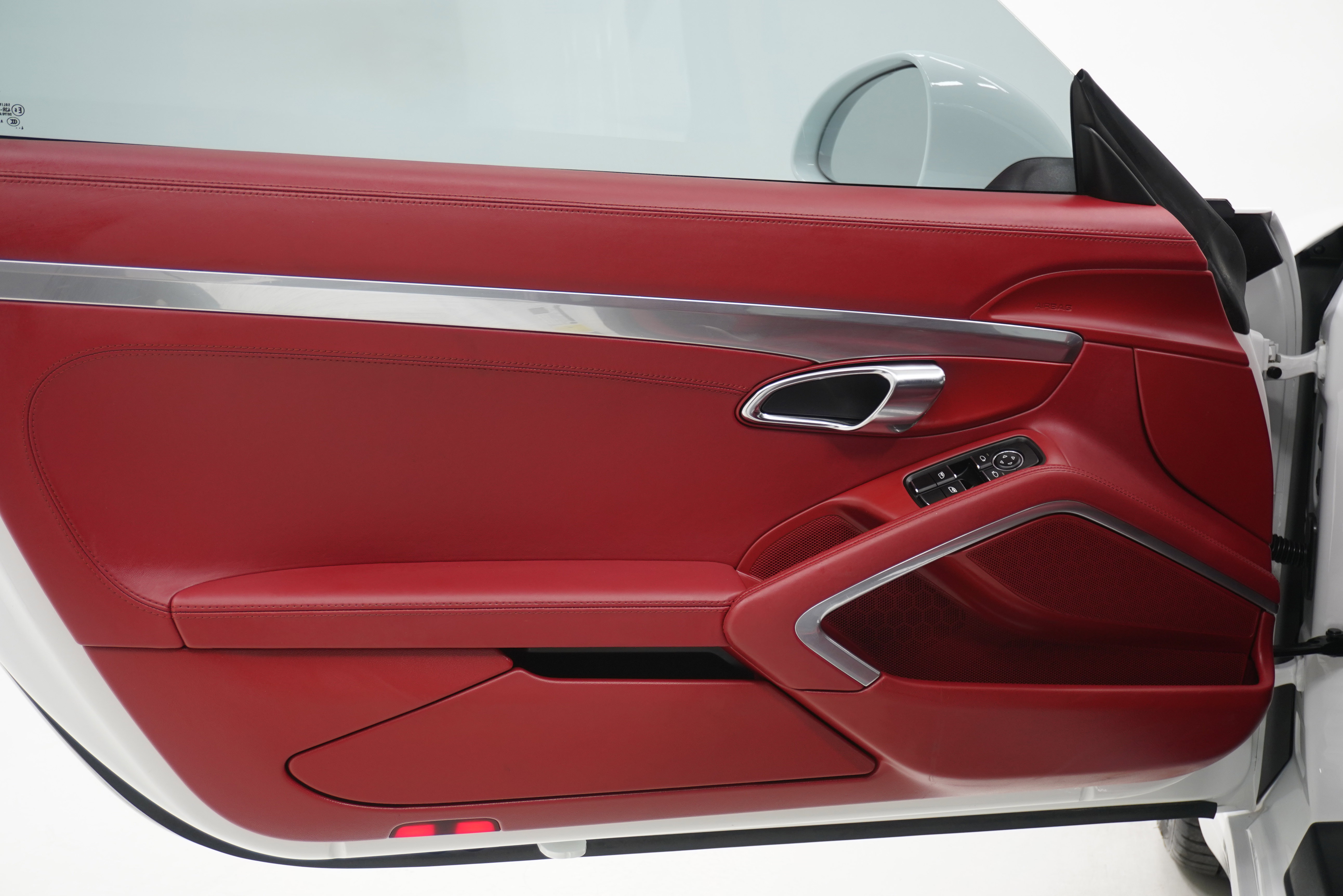 Used 2015 Porsche 911 Carrera image 13