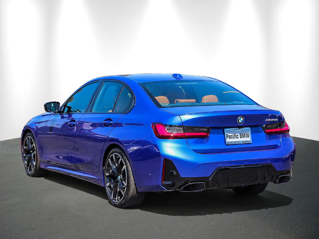 Used 2025 BMW M340i w/ Premium Package RWD image 4