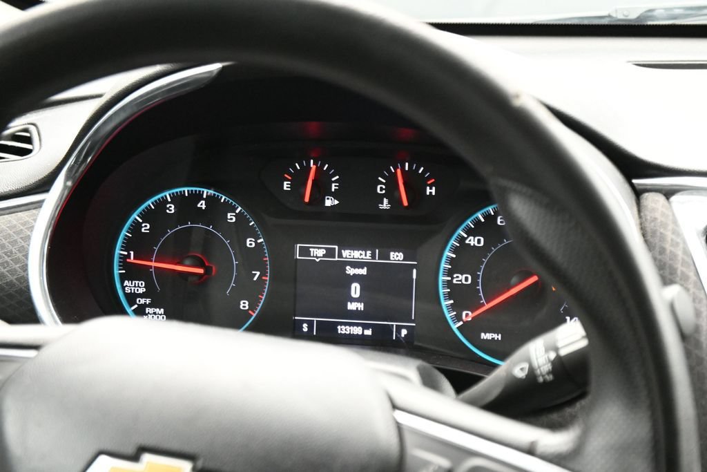 Used 2019 Chevrolet Malibu LT FWD image 16
