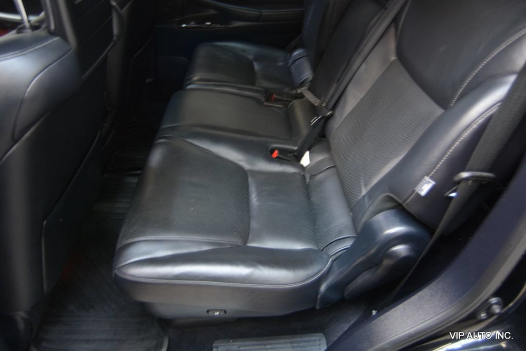 Used 2015 Lexus LX 570 4WD image 24