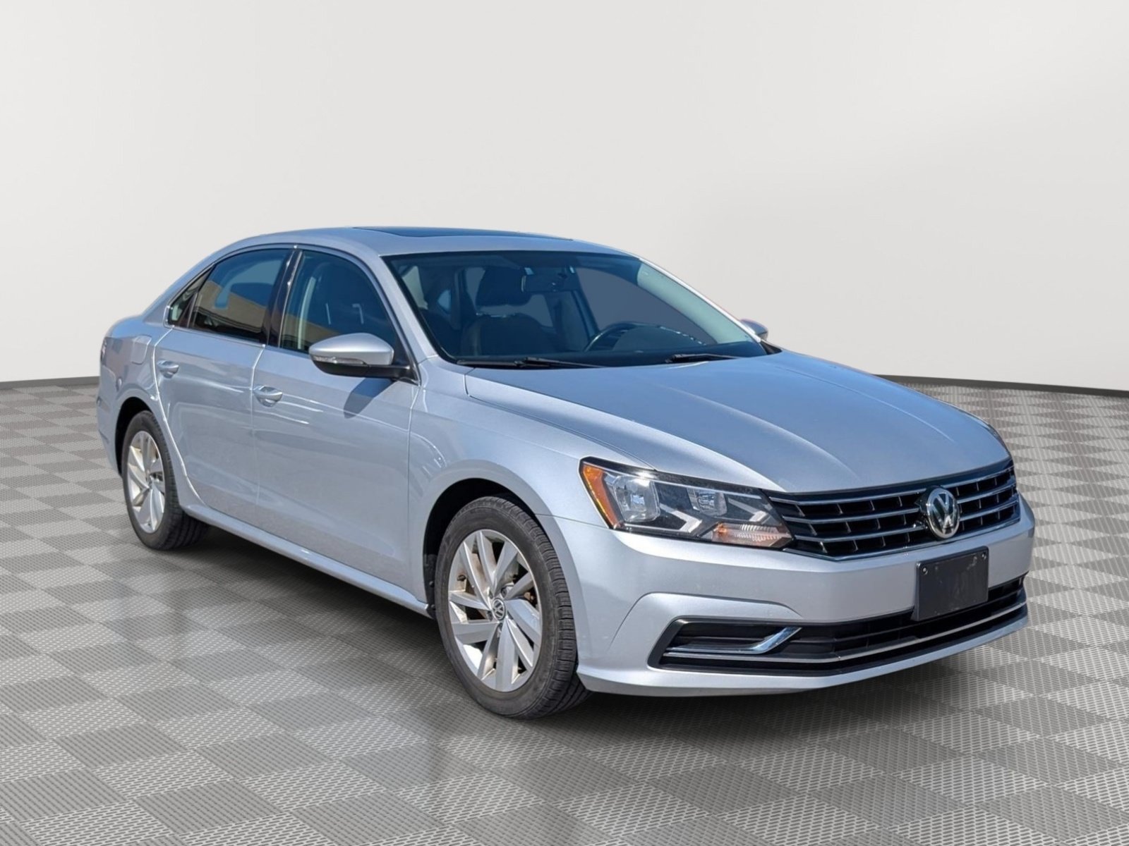 Used 2018 Volkswagen Passat 2.0T SE FWD image 7