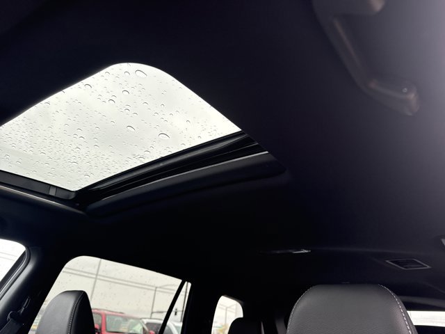 Used 2023 Honda Passport EX-L image 16