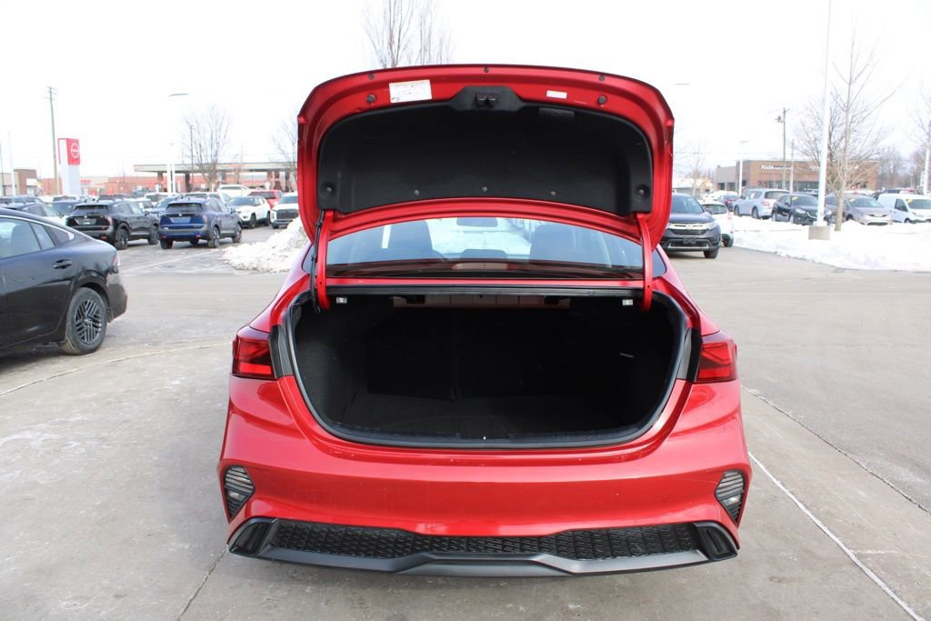 Used 2024 Kia Forte LXS image 9