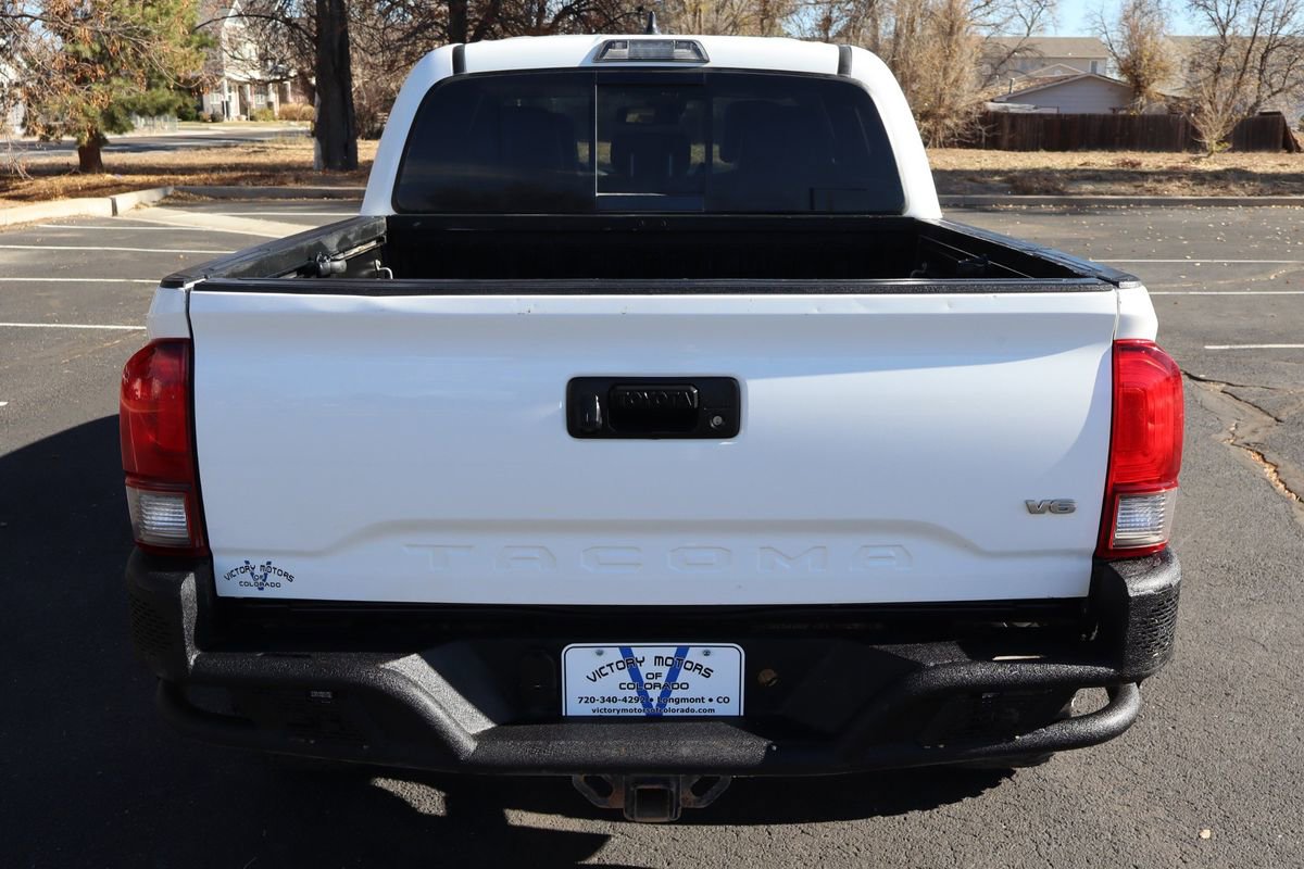 Used 2018 Toyota Tacoma TRD Off-Road AWD/4WD image 6