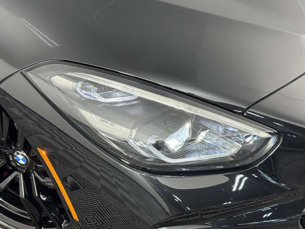 Used 2025 BMW Z4 M40i w/ Edition RWD image 15