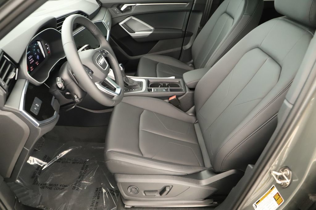 New 2025 Audi Q3 2.0T Premium image 25