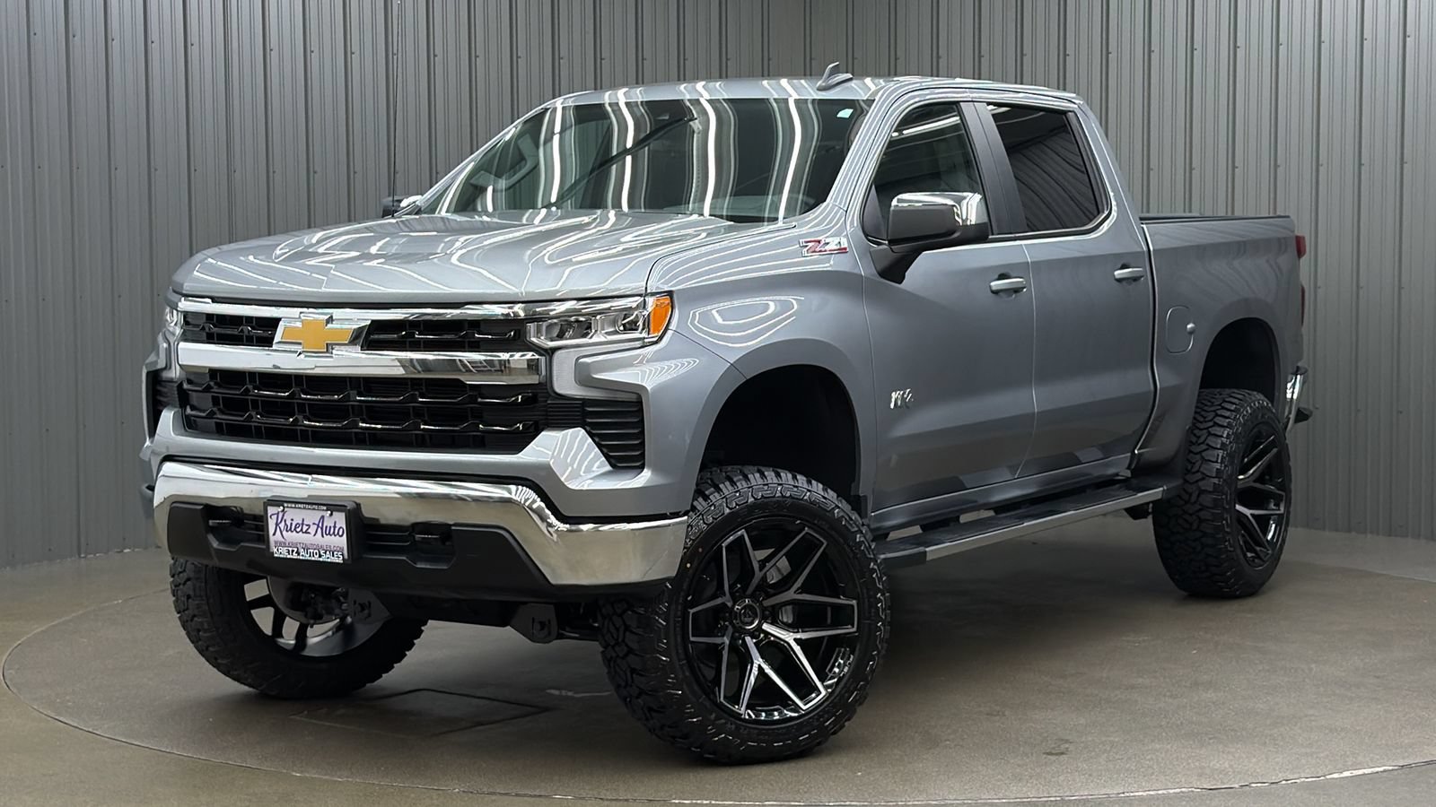 Used 2026 Chevrolet Silverado 1500 LT AWD/4WD image 1