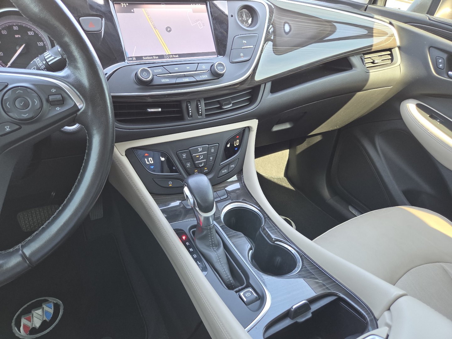 Used 2019 Buick Envision Essence FWD image 31
