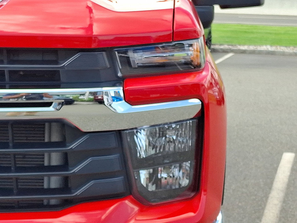 Used 2026 Chevrolet Silverado 2500 LT AWD/4WD image 34