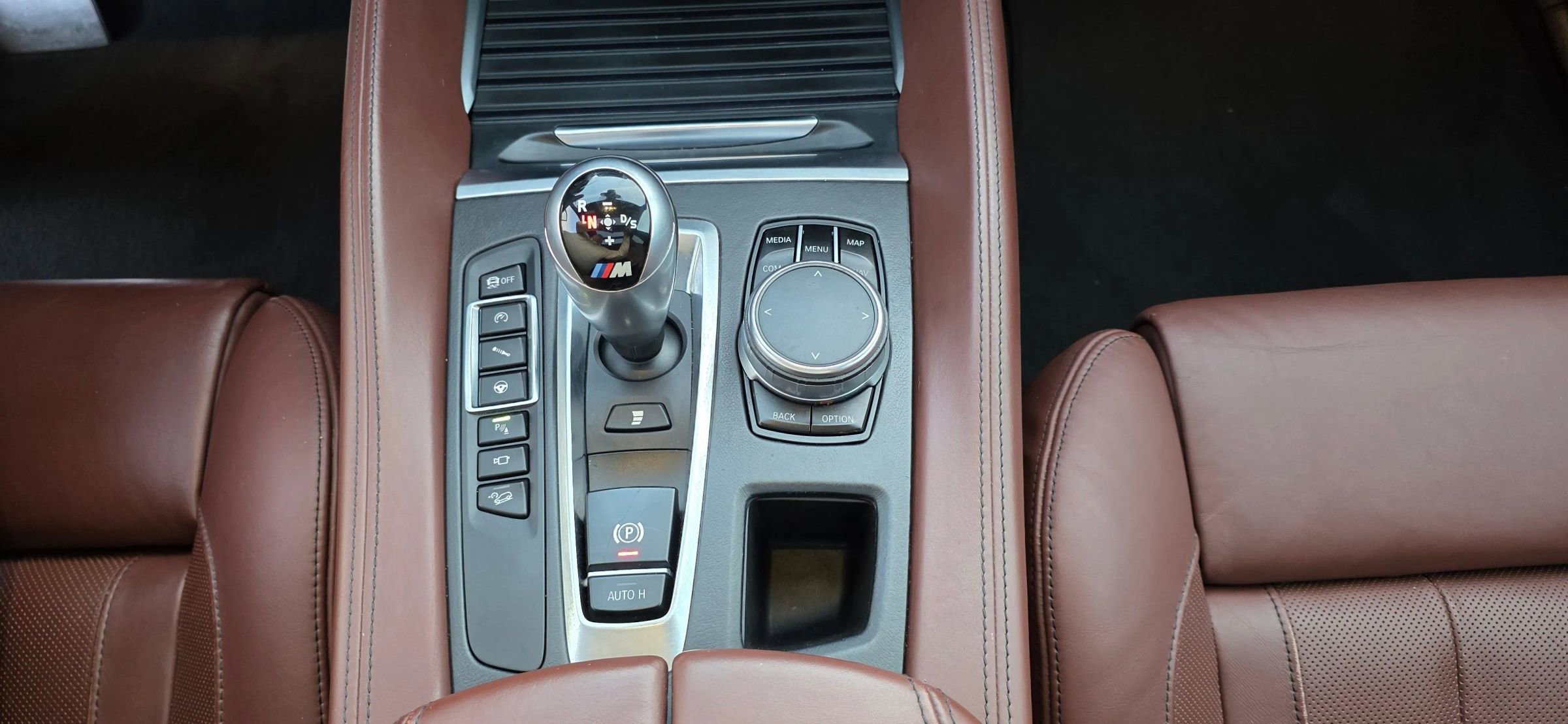 Used 2017 BMW X5 M w/ Executive Package image 17