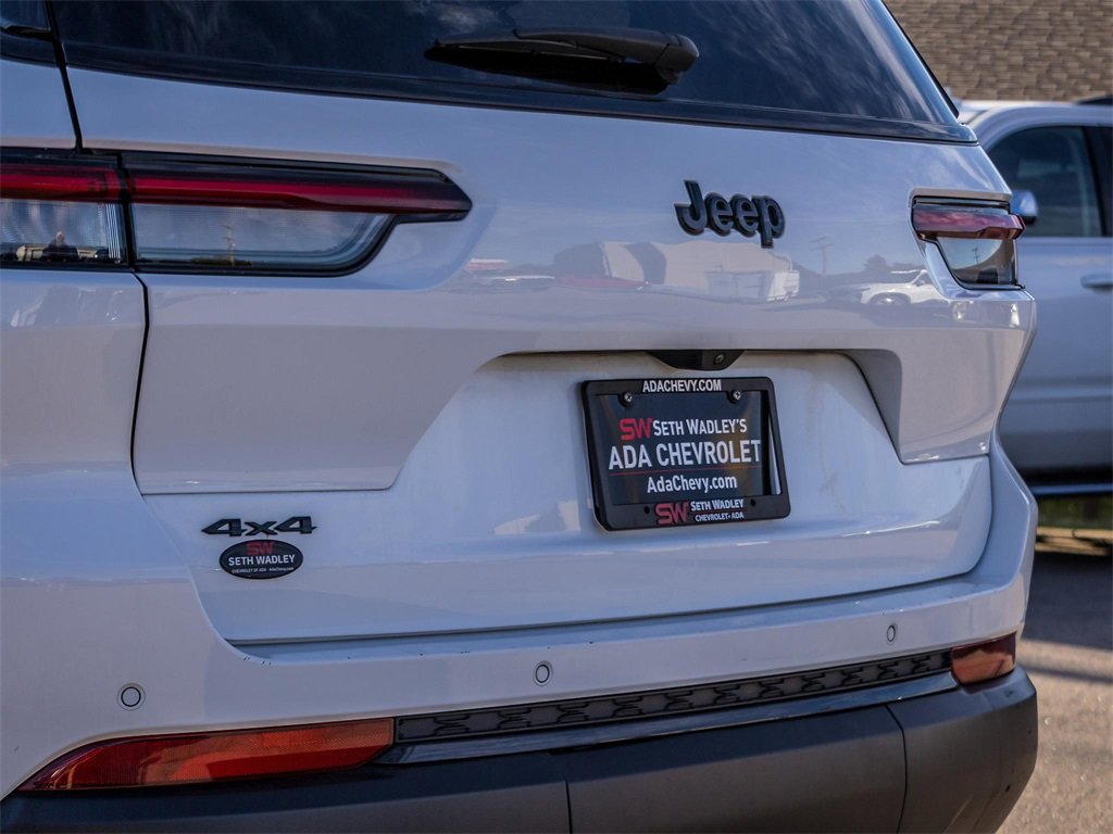 Used 2024 Jeep Grand Cherokee L Laredo image 7