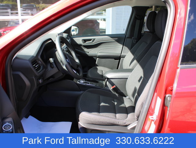 Used 2023 Ford Escape Active w/ Cold Weather Package FWD image 13