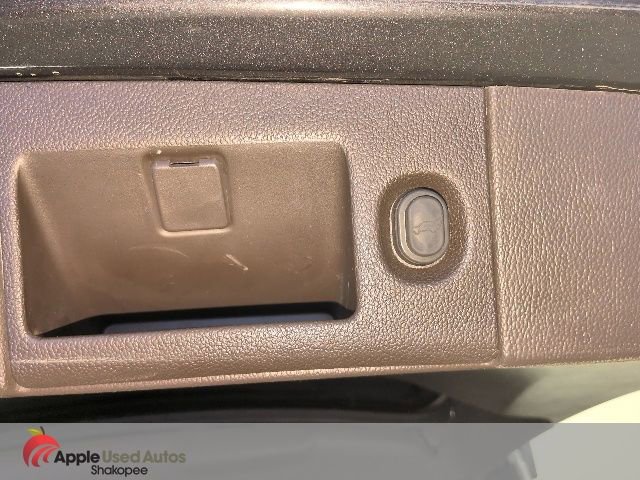 Used 2016 GMC Yukon Denali w/ Open Road Package image 10