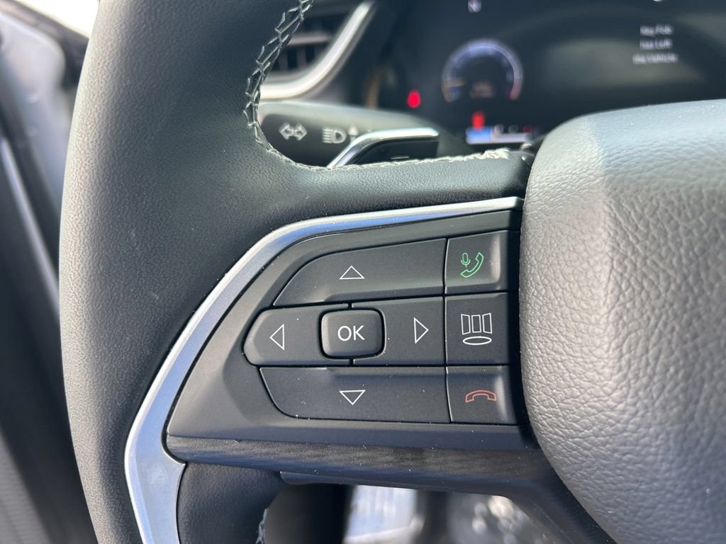 Used 2025 Jeep Grand Cherokee L Altitude RWD image 48