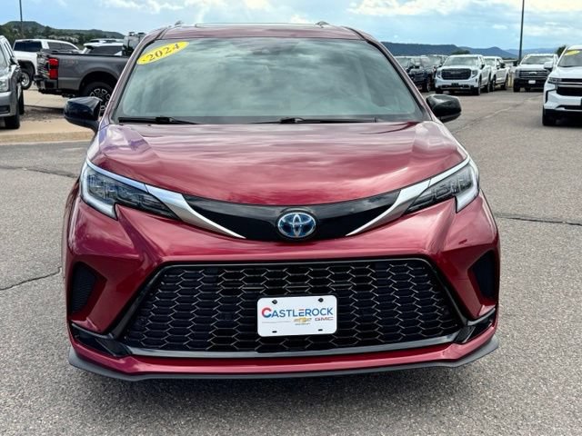 Used 2024 Toyota Sienna XSE FWD image 9