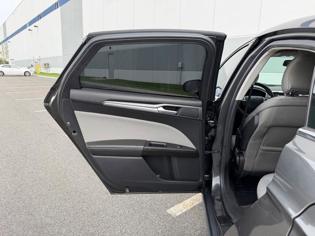 Used 2015 Ford Fusion S FWD image 22