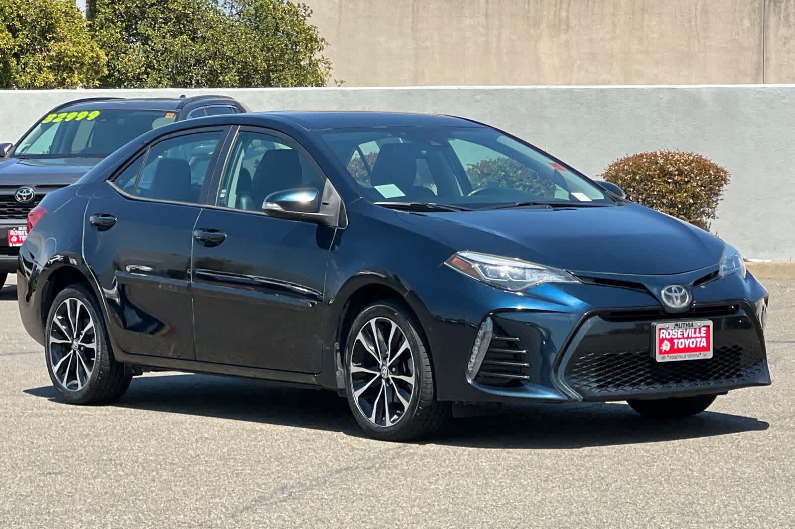 Certified 2018 Toyota Corolla SE w/ Carpet Mat Package (TMS) FWD image 5