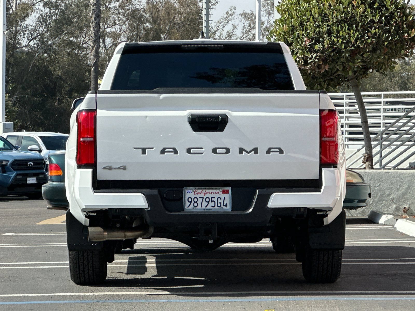 Used 2025 Toyota Tacoma SR5 AWD/4WD image 4