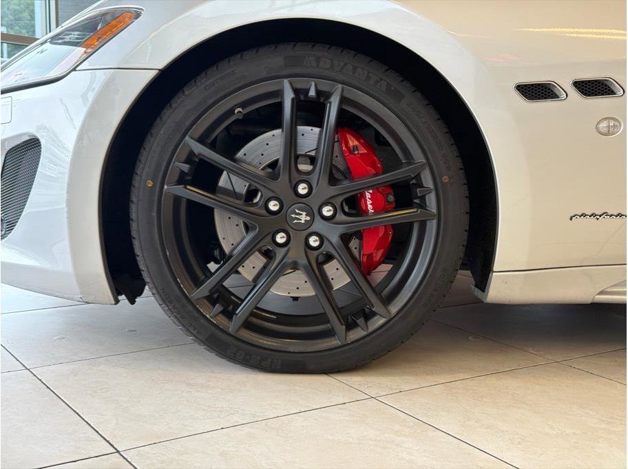 Used 2016 Maserati GranTurismo Sport image 8