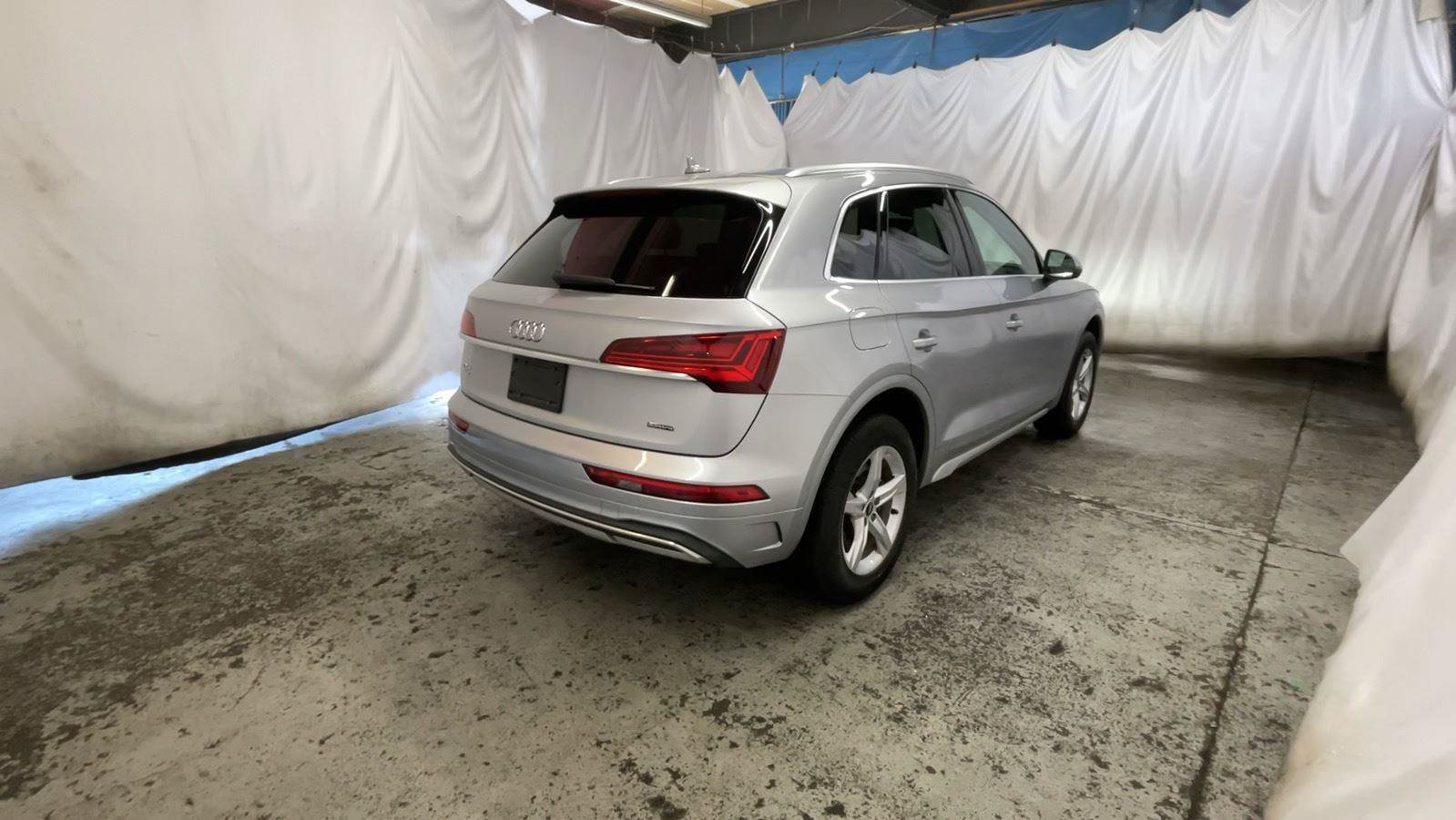 Used 2021 Audi Q5 2.0T Premium w/ Convenience Package AWD/4WD image 6