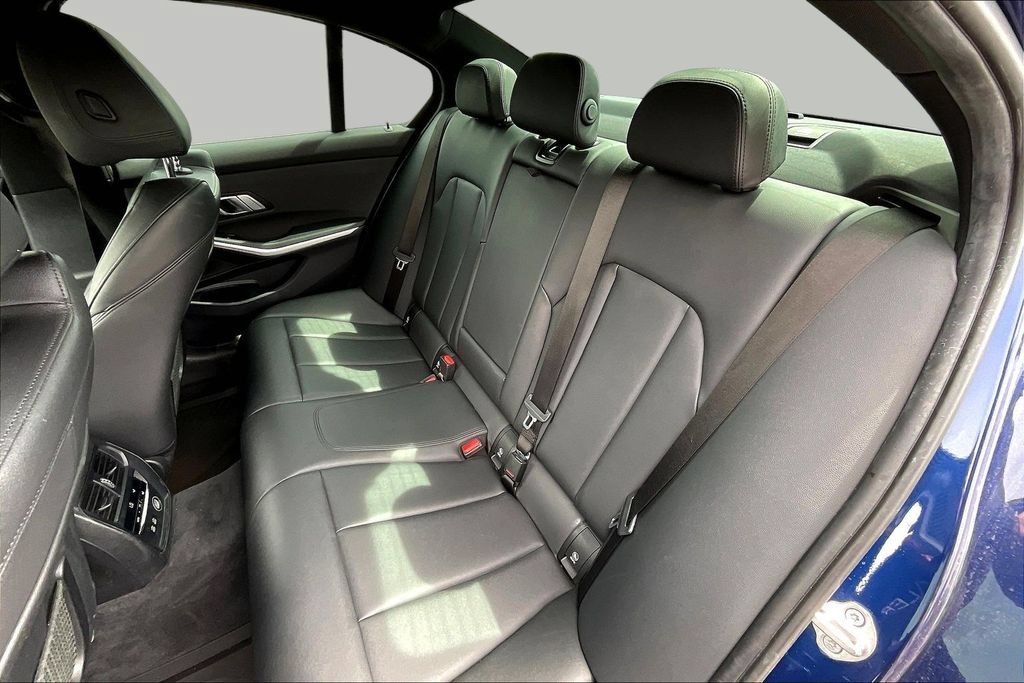 Used 2020 BMW 330i xDrive Sedan w/ Driving Assistance Package AWD/4WD image 22