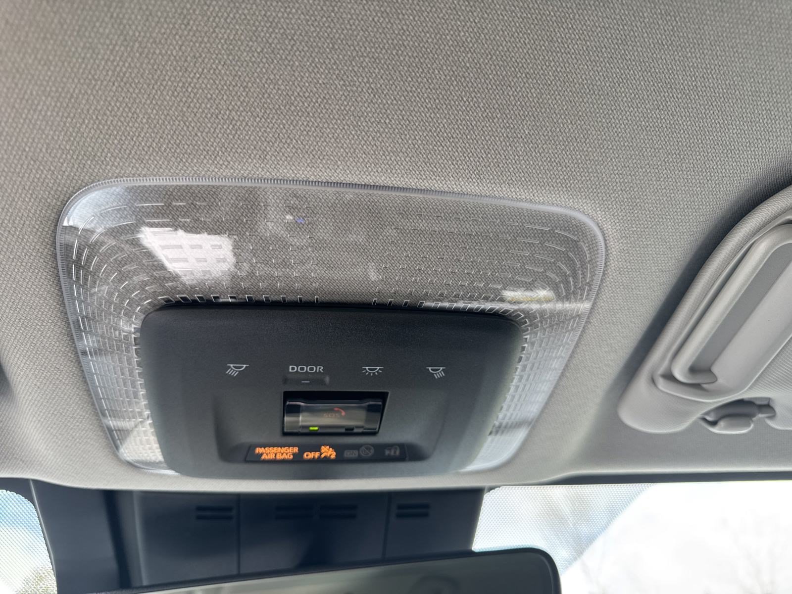 New 2024 Toyota Prius XLE FWD image 21