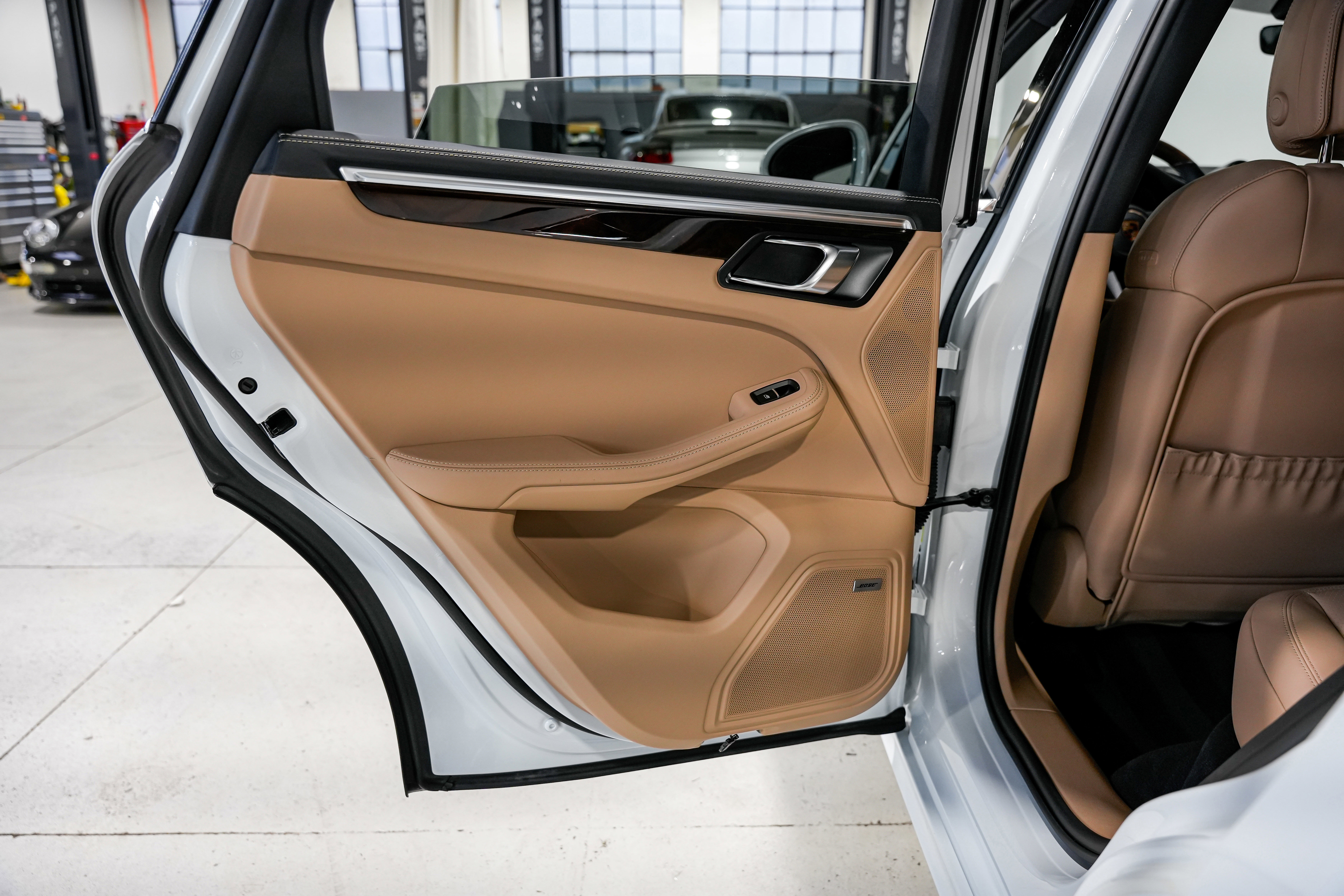 Used 2023 Porsche Macan S image 29