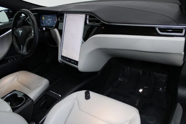 Used 2016 Tesla Model S 60 RWD image 22