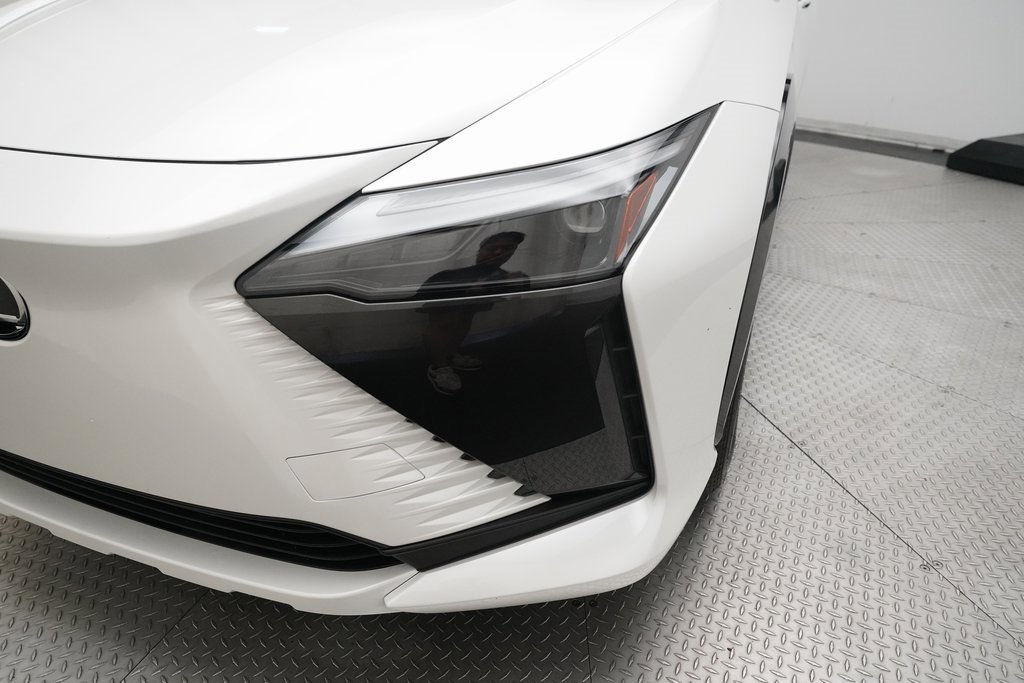 Used 2025 Lexus RZ 300e image 22