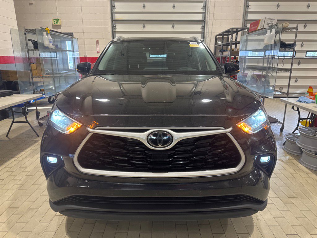 Used 2024 Toyota Highlander XLE image 38