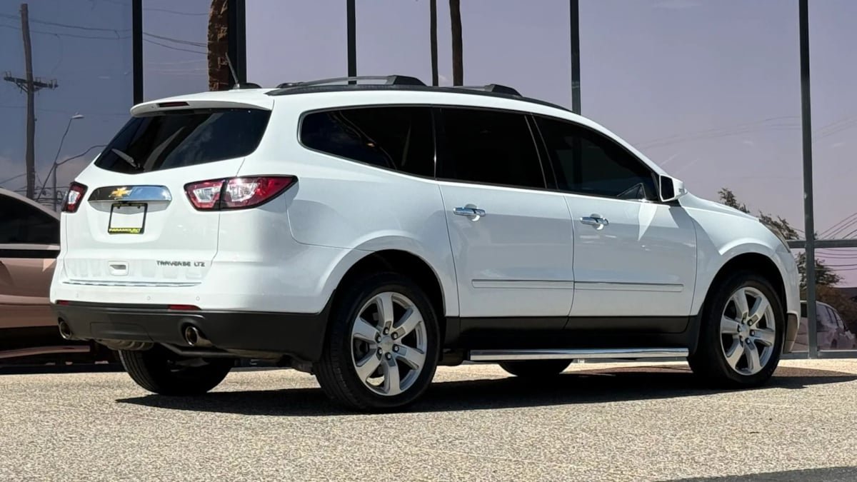 Used 2016 Chevrolet Traverse LTZ w/ LPO, 'HIT The Road' Package FWD image 12