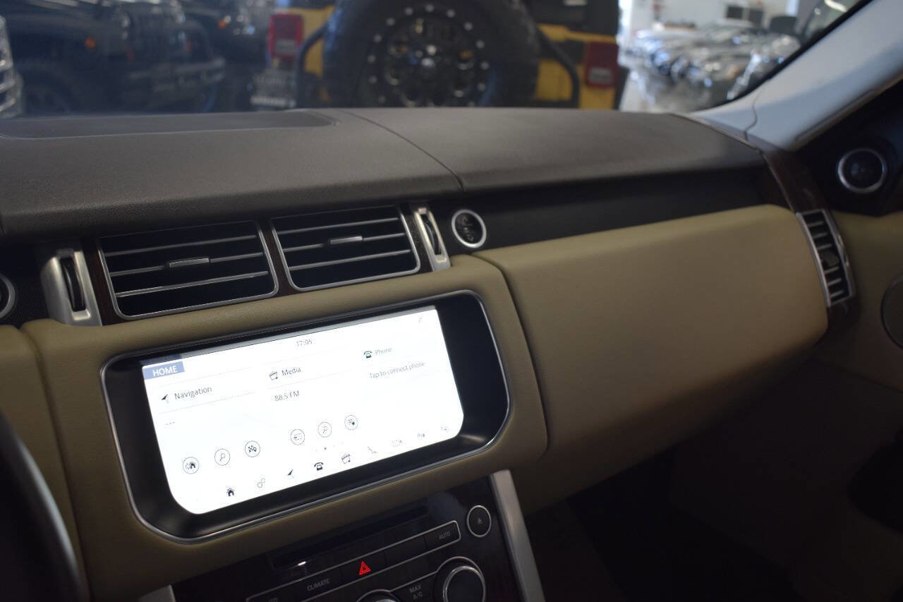 Used 2017 Land Rover Range Rover image 55