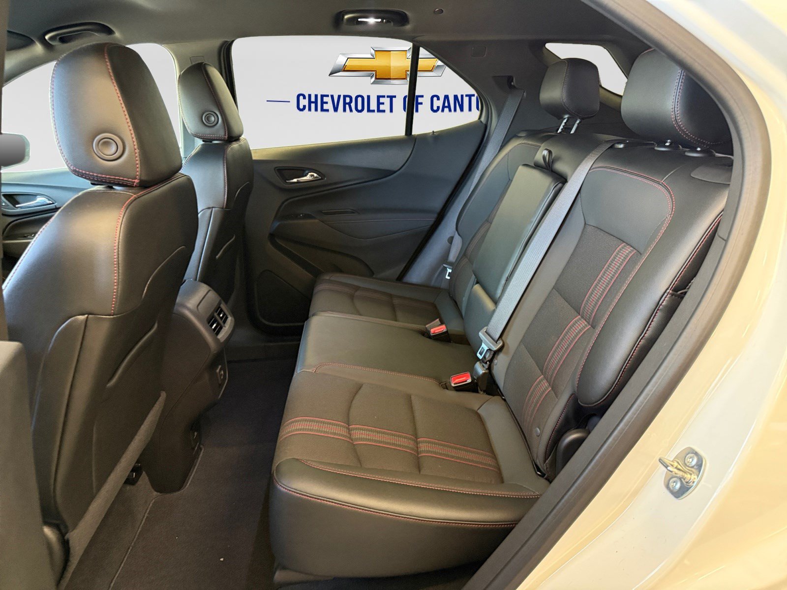 Used 2024 Chevrolet Equinox RS FWD image 19