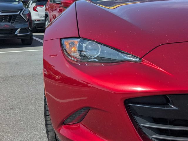 Used 2019 MAZDA MX-5 Miata RF Grand Touring RWD image 12
