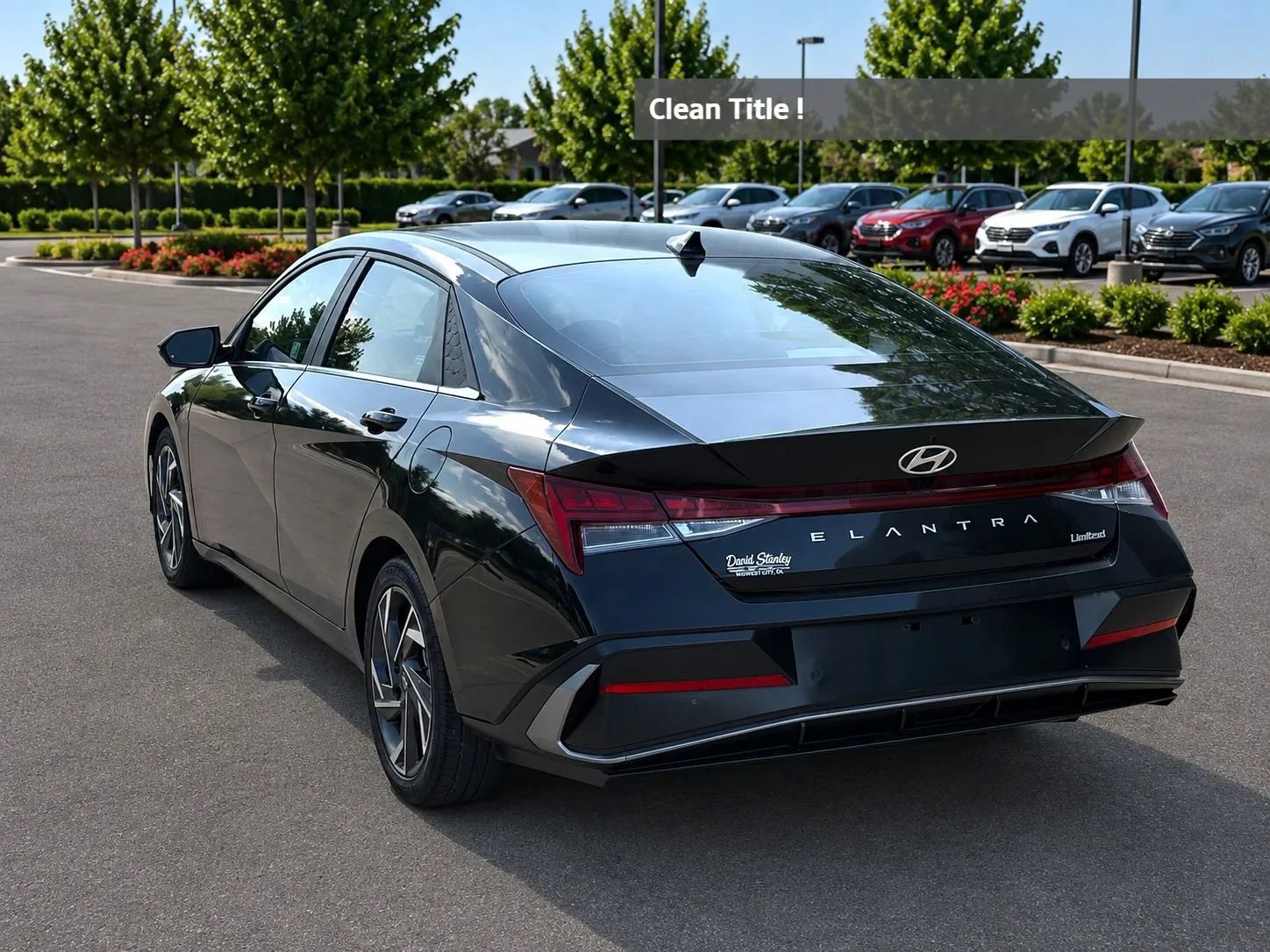 Used 2024 Hyundai Elantra Limited FWD image 3