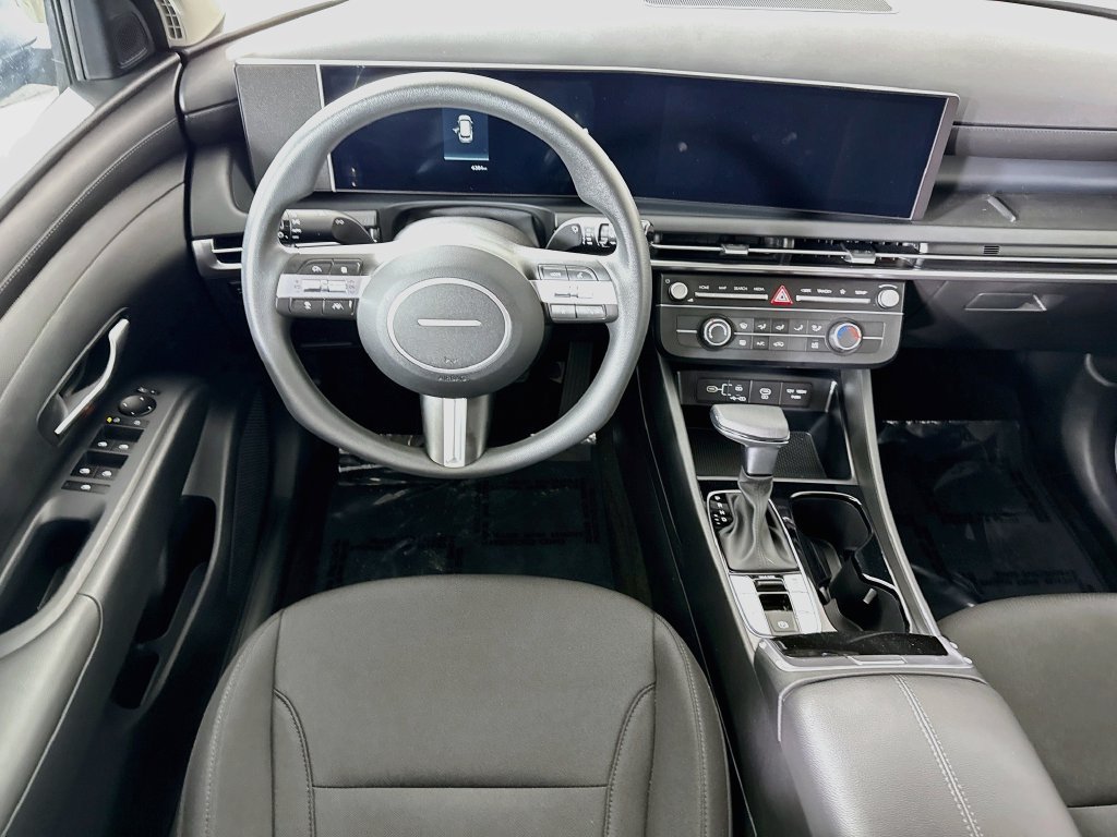 Certified 2025 Hyundai Tucson SE FWD image 4