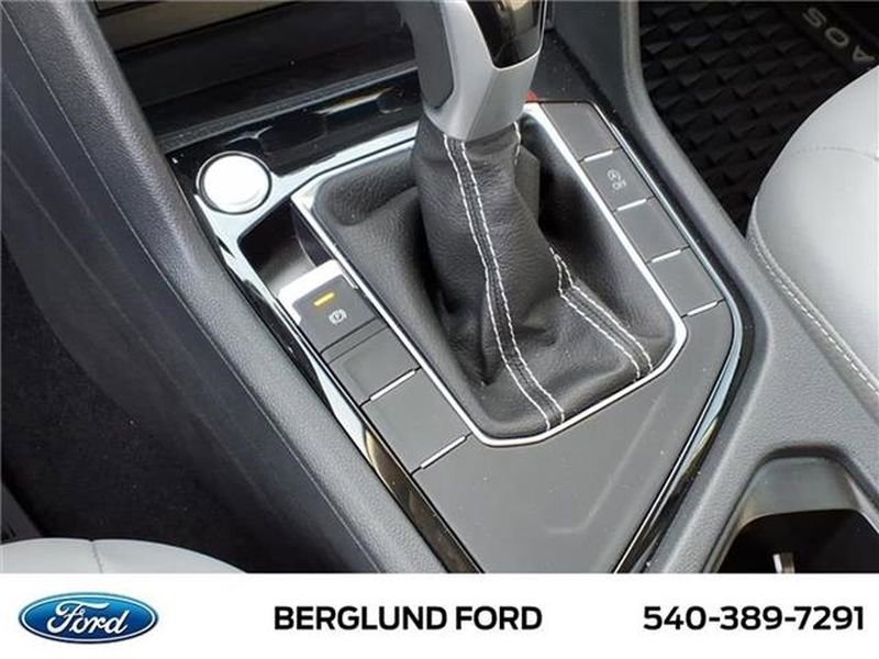 Used 2024 Volkswagen Taos SE image 27