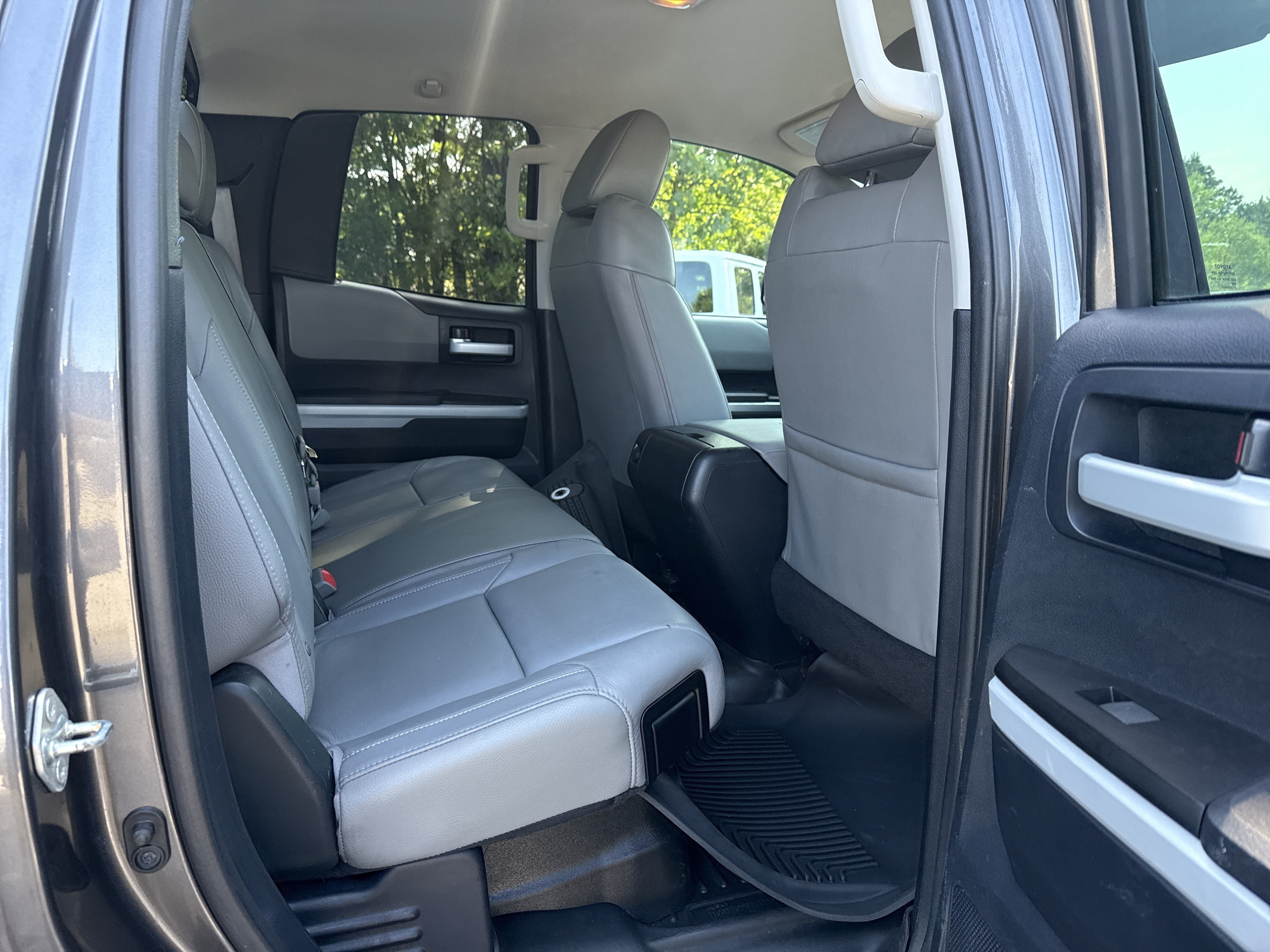 Used 2014 Toyota Tundra Limited AWD/4WD image 15