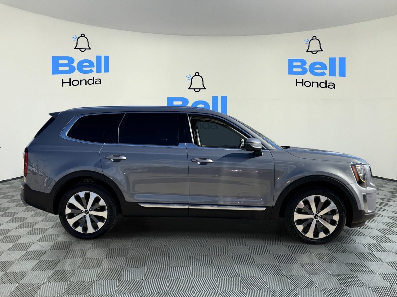 Used 2022 Kia Telluride EX w/ EX Premium Package FWD image 5