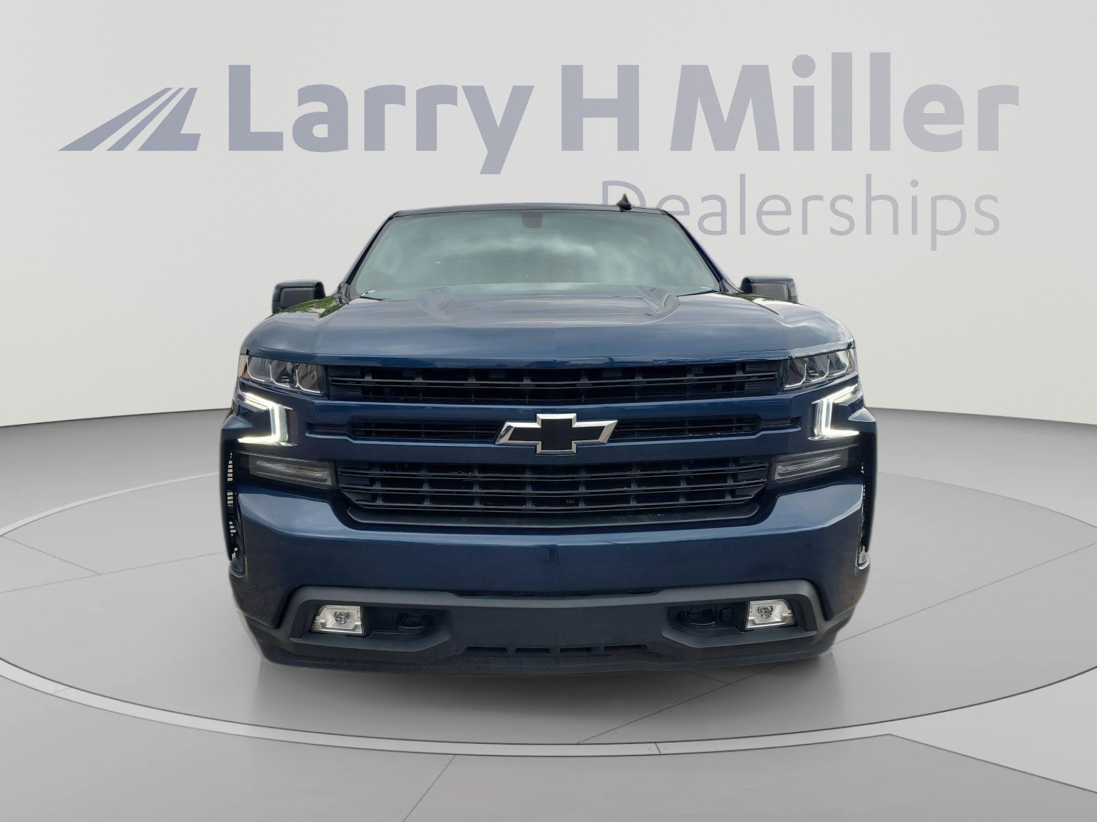 Used 2021 Chevrolet Silverado 1500 RST w/ Convenience Package II AWD/4WD image 8