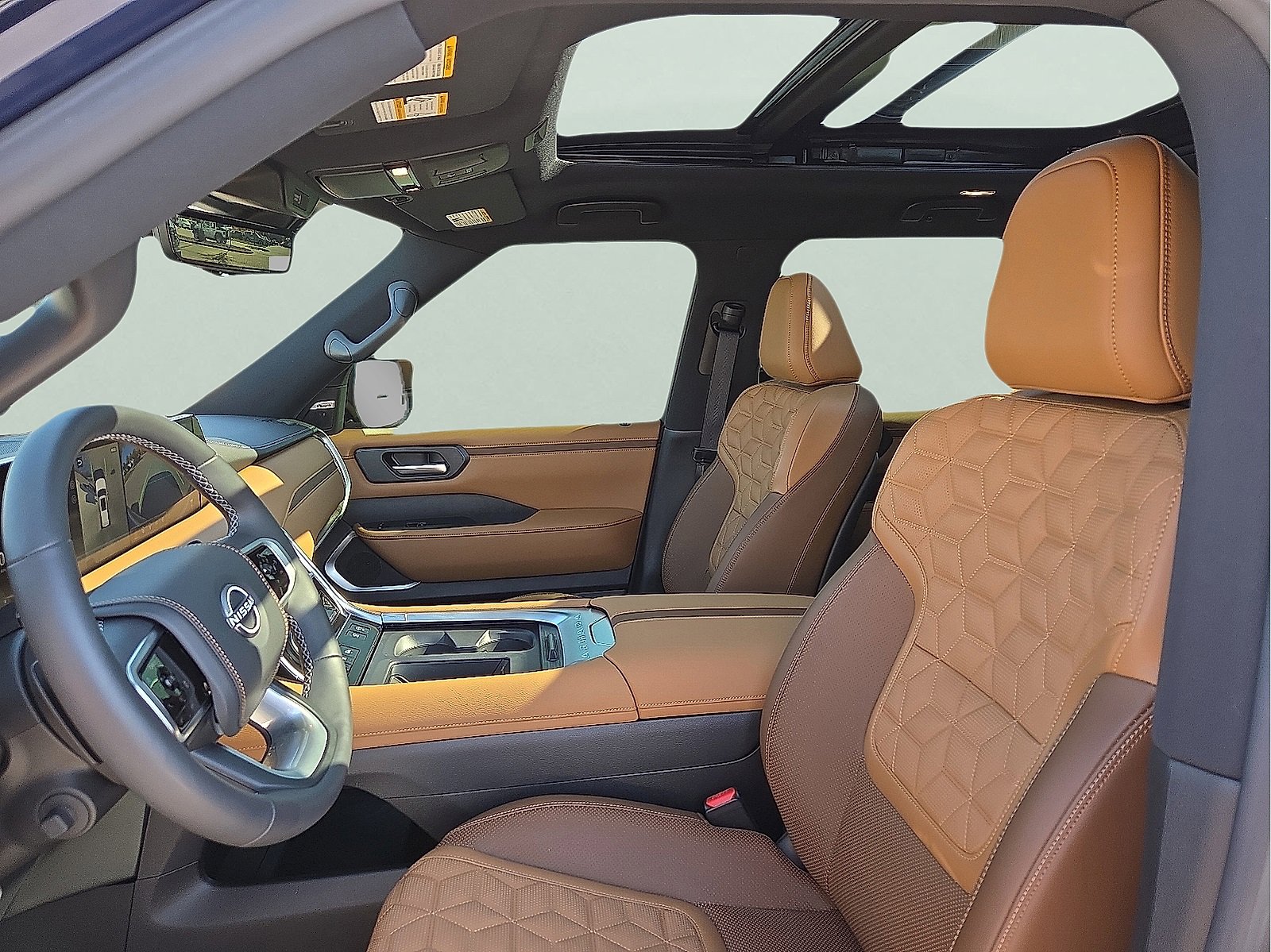 Used 2025 Nissan Armada Platinum Reserve w/ Convenience Package image 13