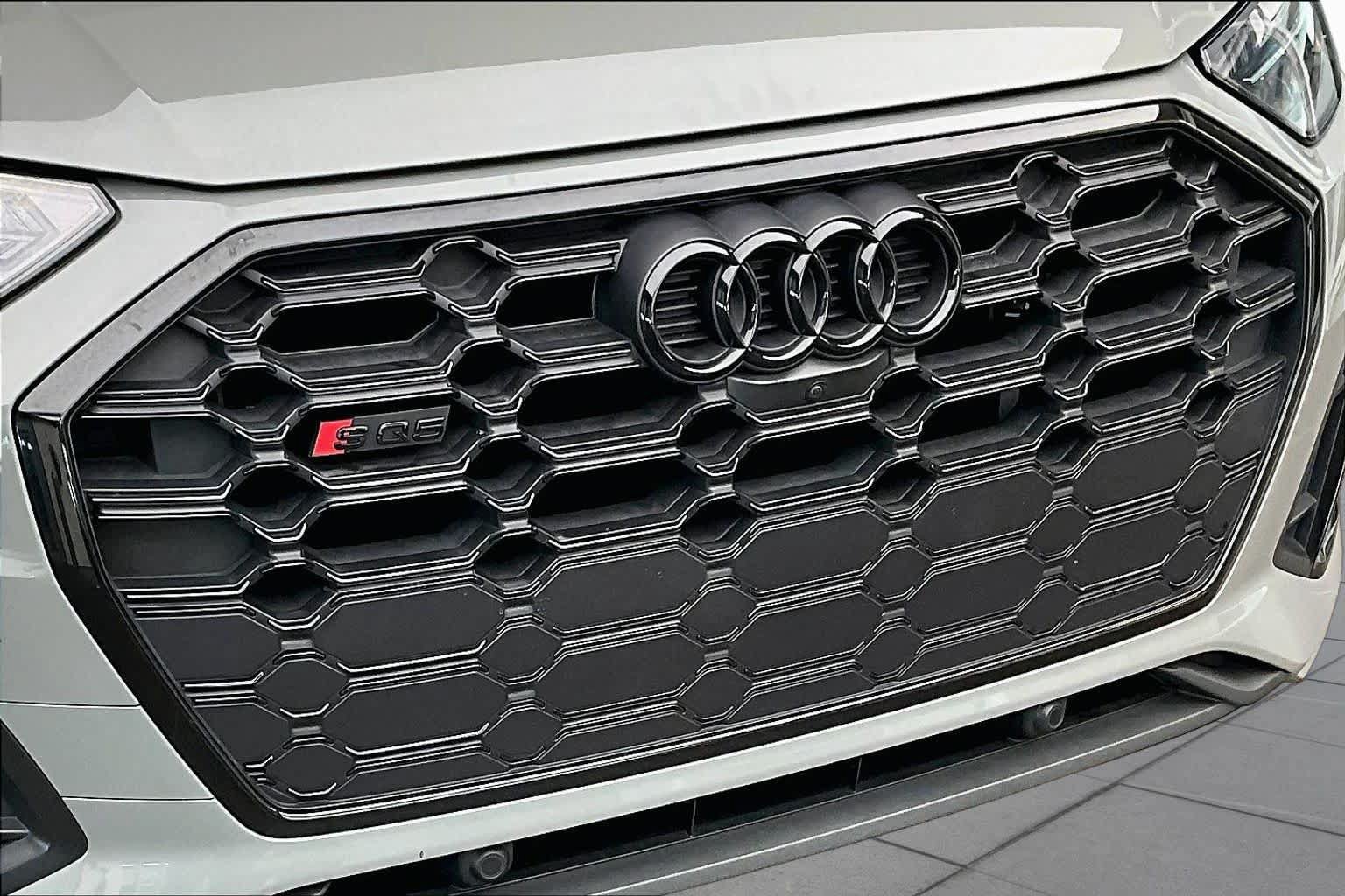 Used 2022 Audi SQ5 Premium Plus w/ Premium Plus Package AWD/4WD image 31