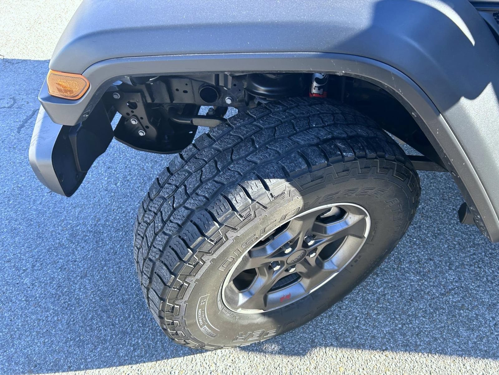 Used 2020 Jeep Gladiator Rubicon AWD/4WD image 25