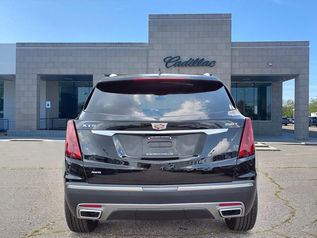 New 2025 Cadillac XT5 Premium Luxury w/ LPO, Floor Liner Package image 5