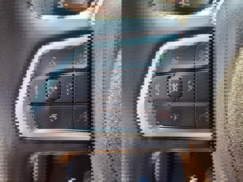 Used 2022 Jeep Compass Latitude image 16