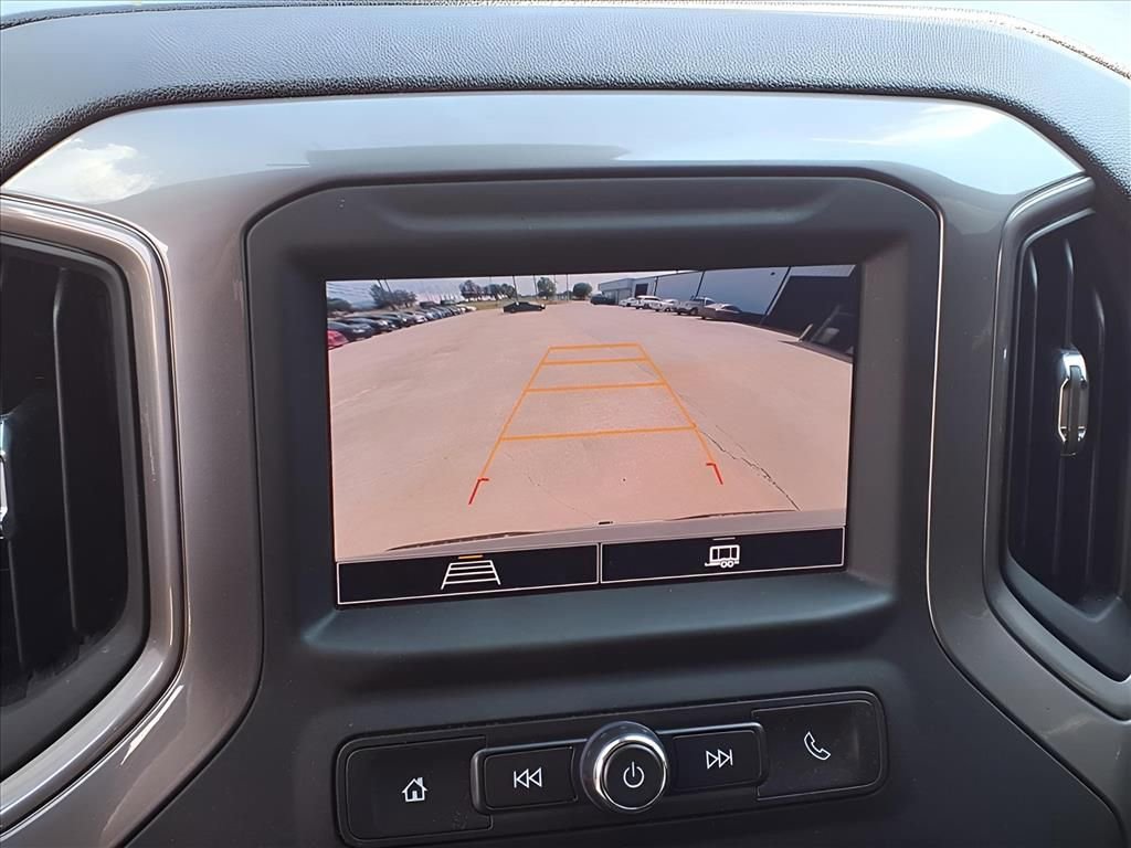 Used 2023 Chevrolet Silverado 1500 Custom image 4