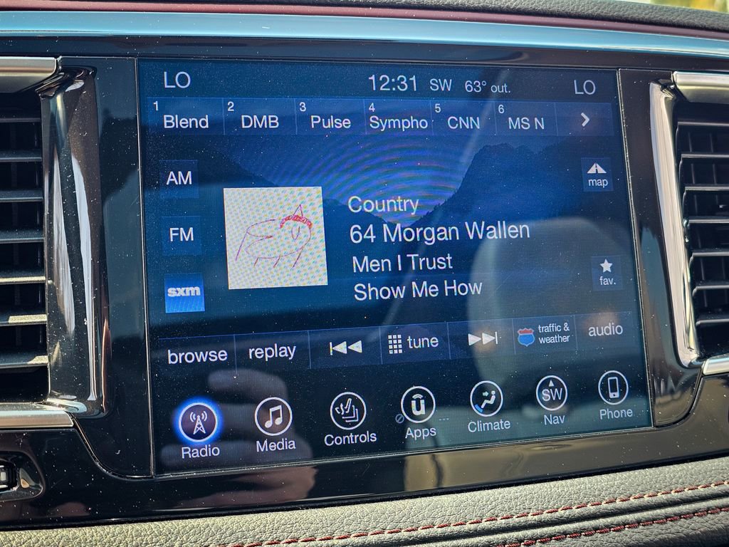 Used 2017 Chrysler Pacifica Limited w/ UConnect Theater Package image 23